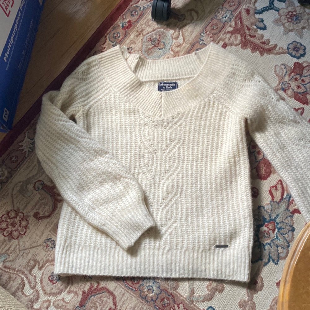 Abercrombie sweater